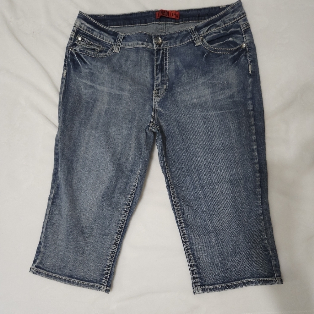 Y2K Vintage Zana Di Crystal embellished shorts. Size 18 - Picture 2 of 5